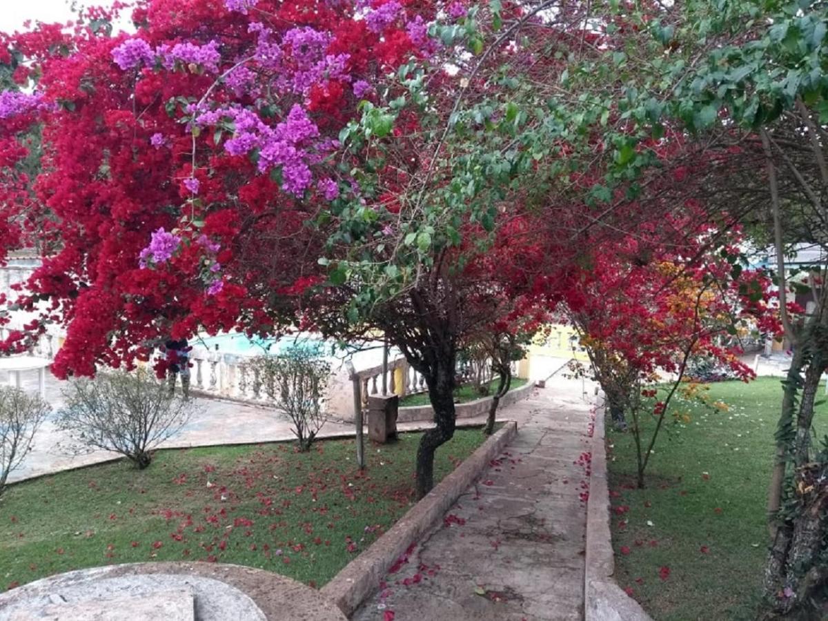 Linda Chácara com Piscina Churrasqueira e Wi-FI Mairinque Exterior foto